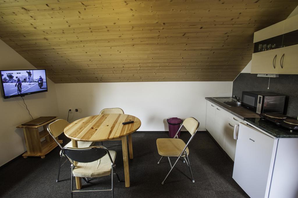 Penzion A Apartmany Skipark Hrabesice Krasne Buitenkant foto